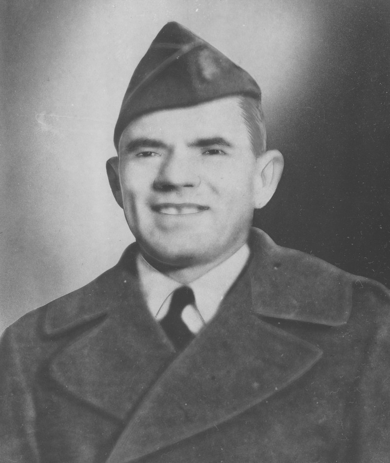 Medal of Honor Recipient Nicholas Minue