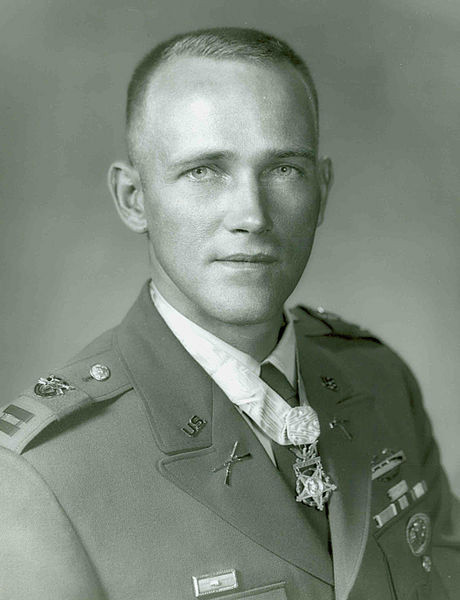 ROGER H USASF Vietnam Medal of Honor Recipient Signed 3x5 MOH CMH DONLON C 